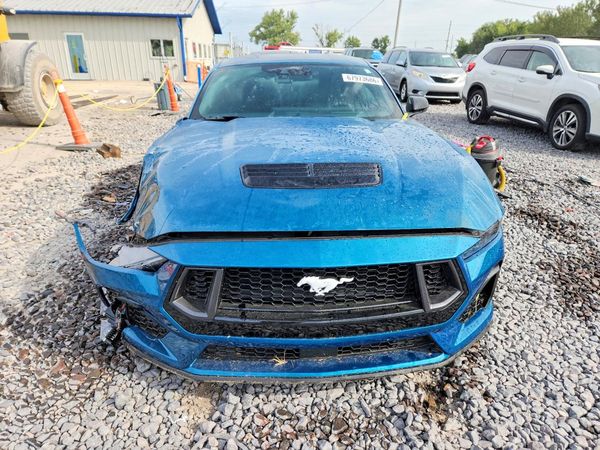 2026 FORD MUSTANG