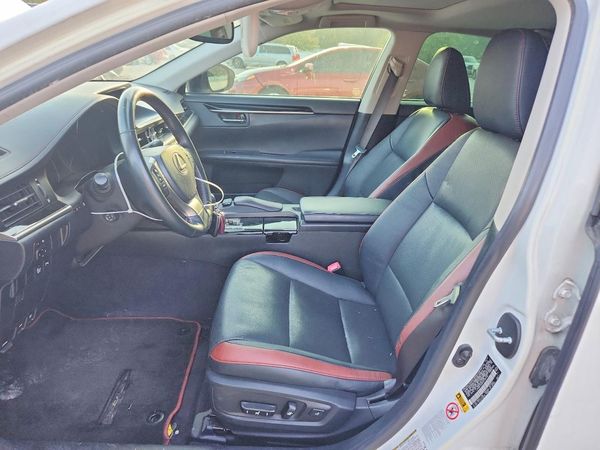 2015 LEXUS ES