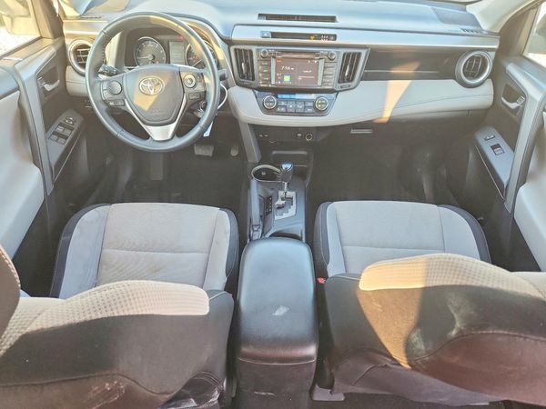 2017 TOYOTA RAV4 XLE