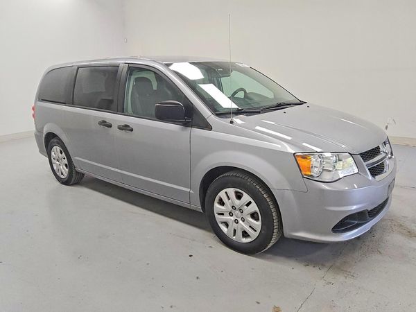 2019 DODGE GRAND CARAVAN SE — Passenger 3/4