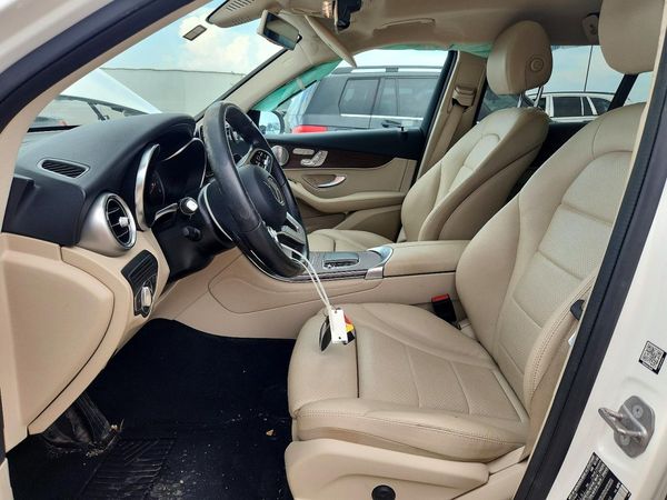 2020 MERCEDES-BENZ GLC