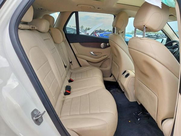 2020 MERCEDES-BENZ GLC