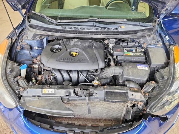 2013 HYUNDAI ELANTRA