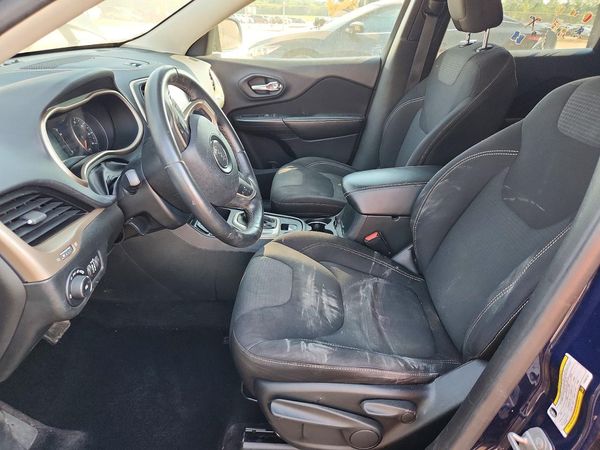 2015 JEEP CHEROKEE Latitude — DENT