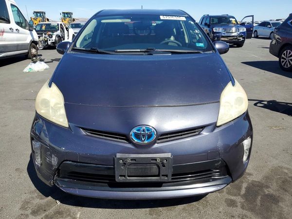 2014 TOYOTA PRIUS