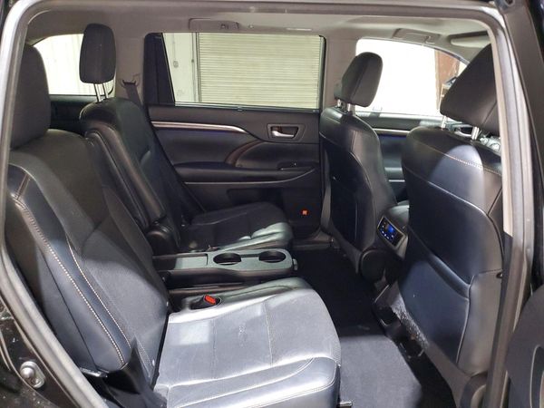 2015 TOYOTA HIGHLANDER
