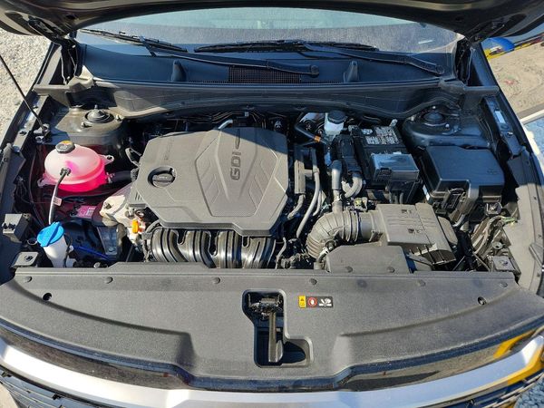 2026 KIA SPORTAGE — Engine bay