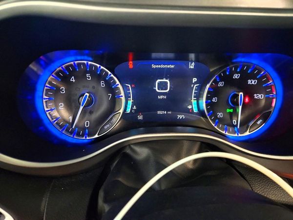 2025 CHRYSLER PACIFICA Select