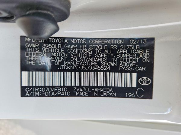 2013 TOYOTA PRIUS — VINS