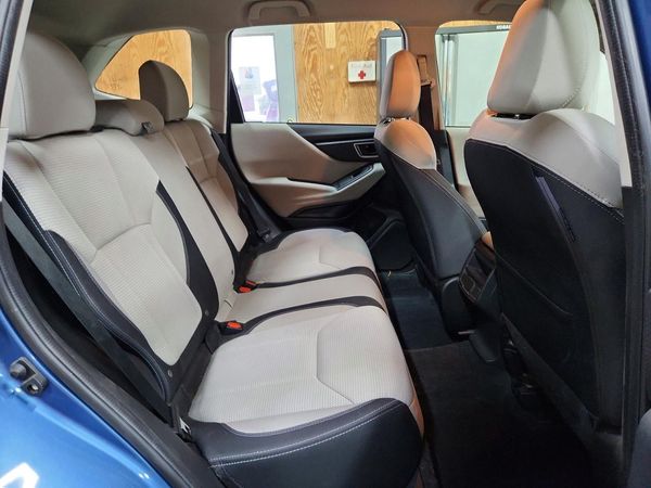 2021 SUBARU FORESTER Base