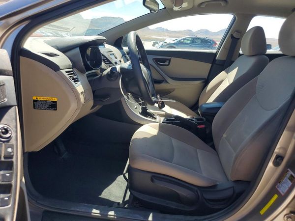 2014 HYUNDAI ELANTRA GLS(Middle)