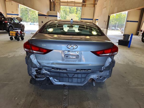 2017 HYUNDAI ELANTRA
