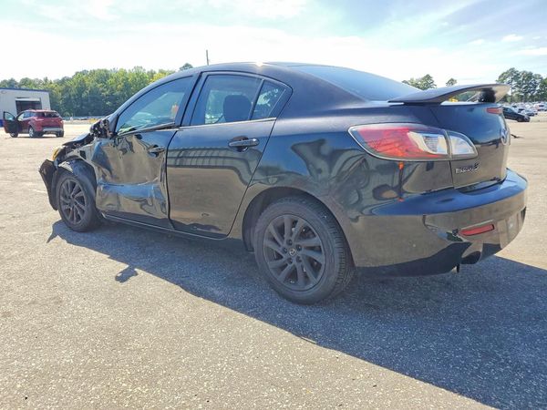2013 MAZDA 3