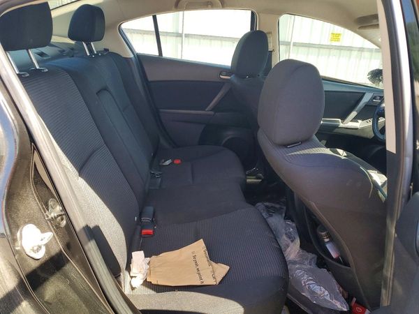2013 MAZDA 3