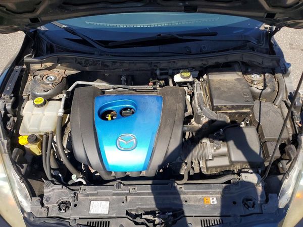 2013 MAZDA 3