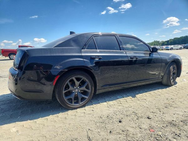 2023 CHRYSLER 300