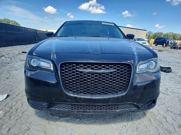 2023 CHRYSLER 300