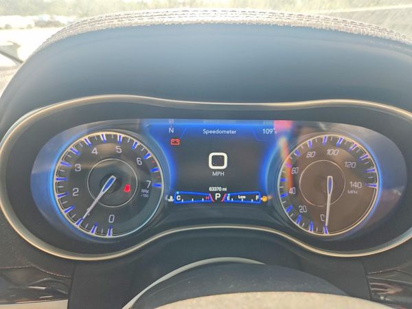 2023 CHRYSLER 300