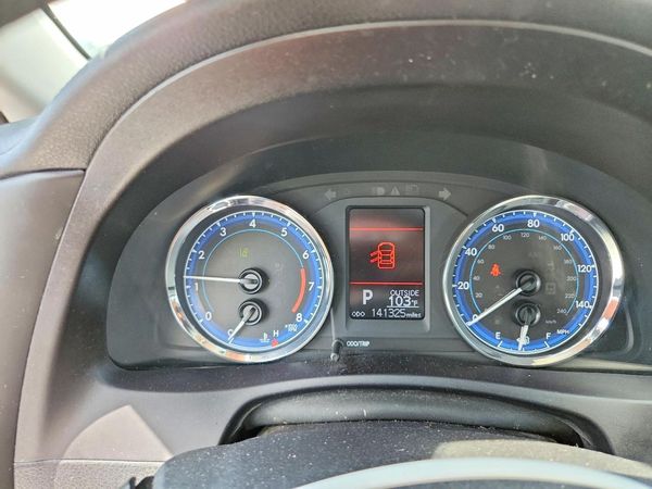 2017 TOYOTA COROLLA