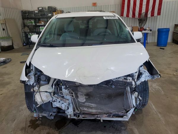 2020 TOYOTA SIENNA E grade