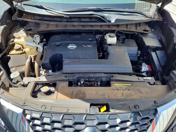 2023 NISSAN MURANO SV — Engine bay