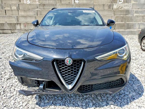 2018 ALFA ROMEO STELVIO