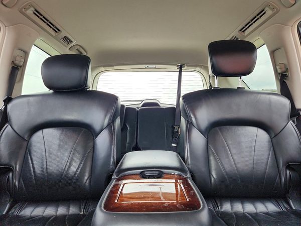 2017 INFINITI QX80