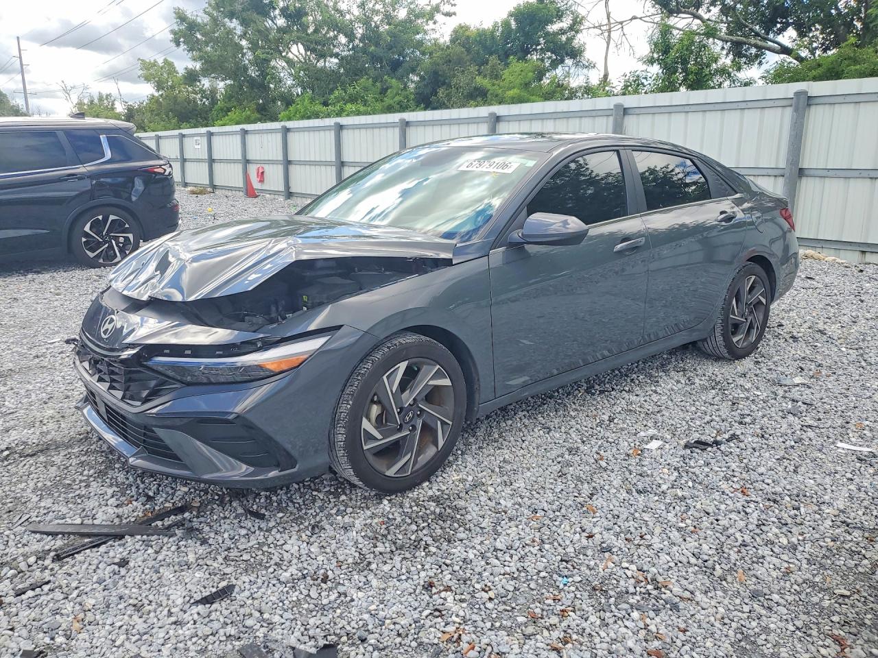 2024 HYUNDAI ELANTRA