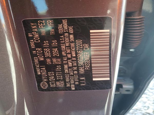 2024 HYUNDAI ELANTRA