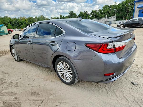 2017 LEXUS ES