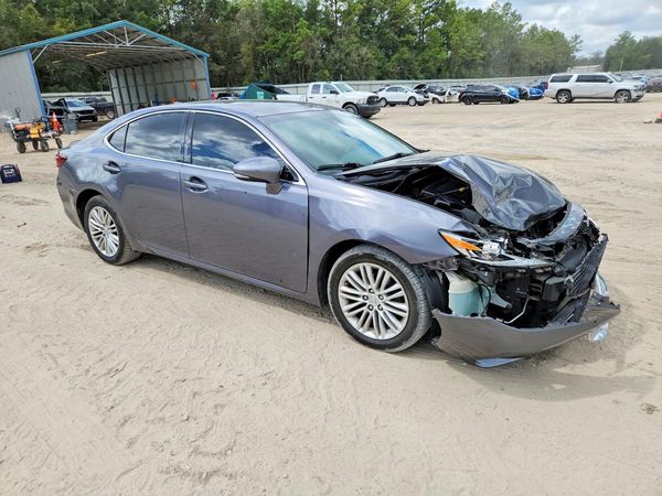 2017 LEXUS ES