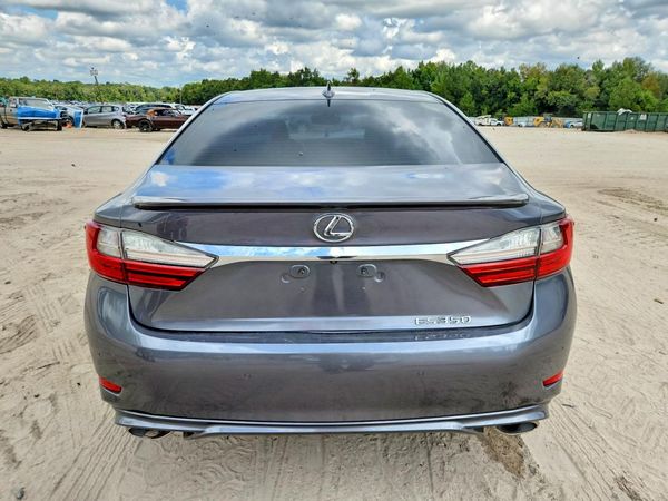 2017 LEXUS ES