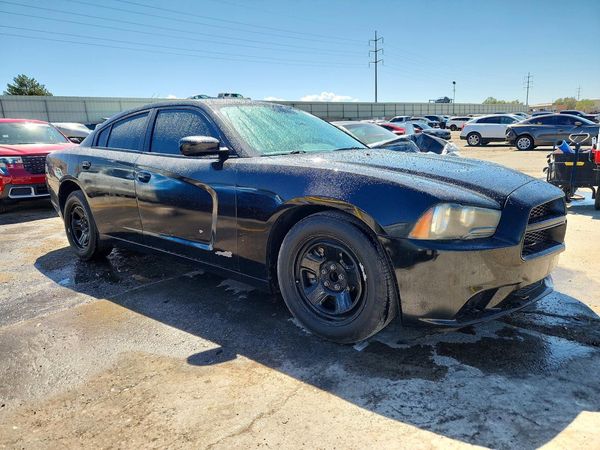 2013 DODGE CHARGER