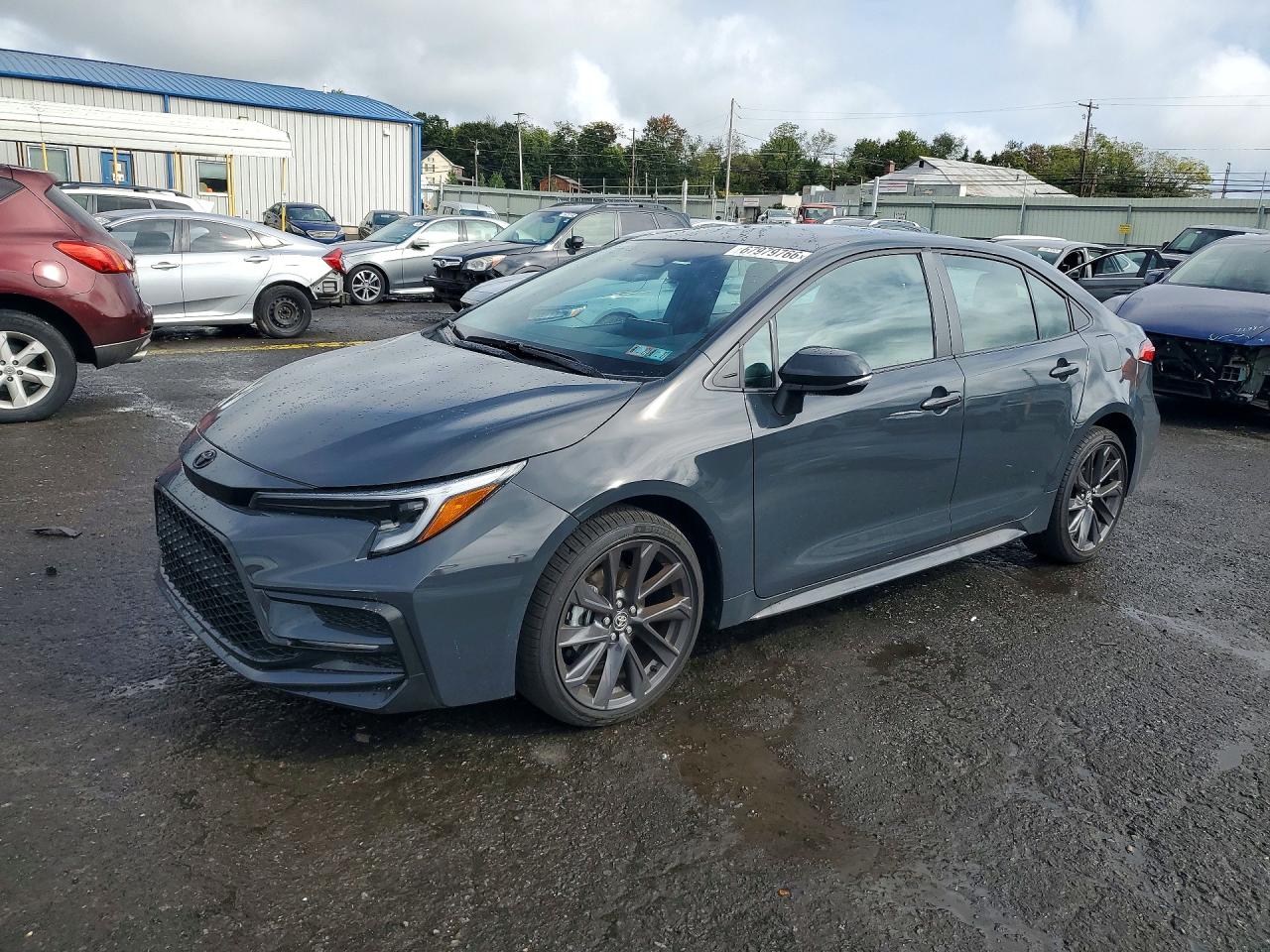2026 TOYOTA COROLLA SE — Front 3/4