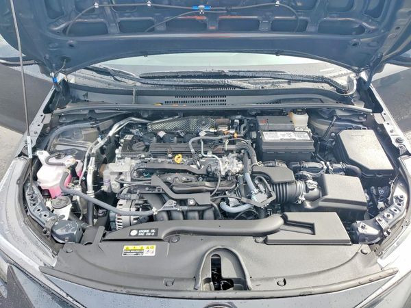 2026 TOYOTA COROLLA SE — Engine bay