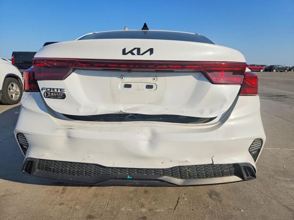 2022 KIA FORTE