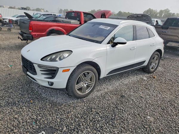 2015 PORSCHE MACAN