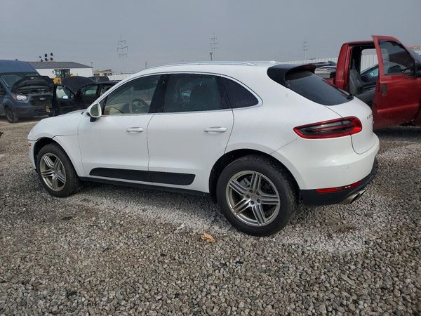 2015 PORSCHE MACAN