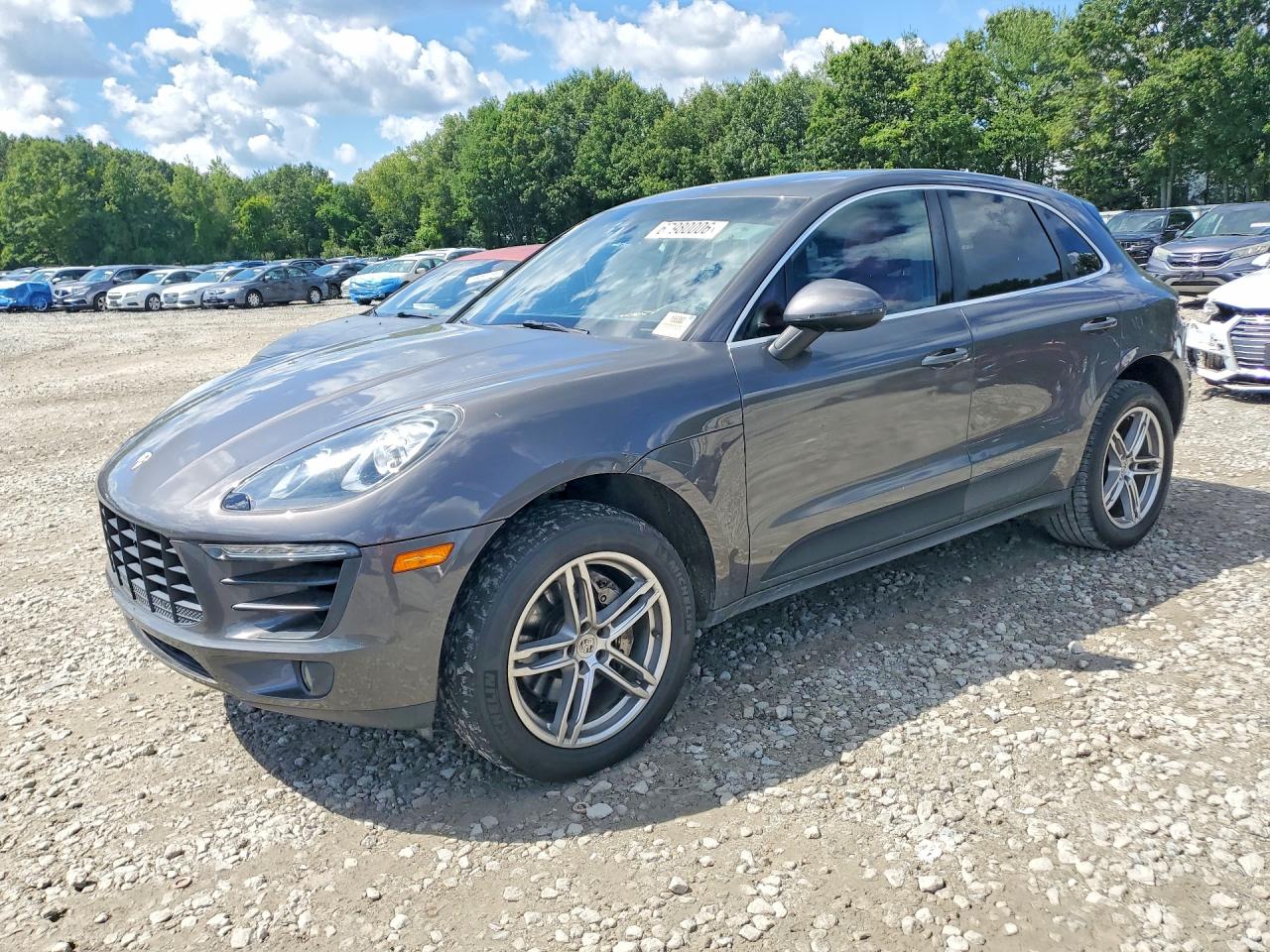 2015 PORSCHE MACAN