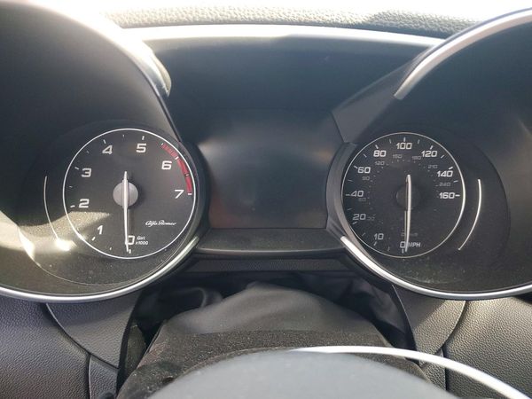 2017 ALFA ROMEO GIULIA TI RWD
