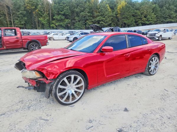 2013 DODGE CHARGER SE