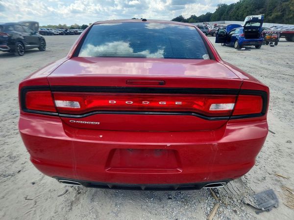 2013 DODGE CHARGER SE
