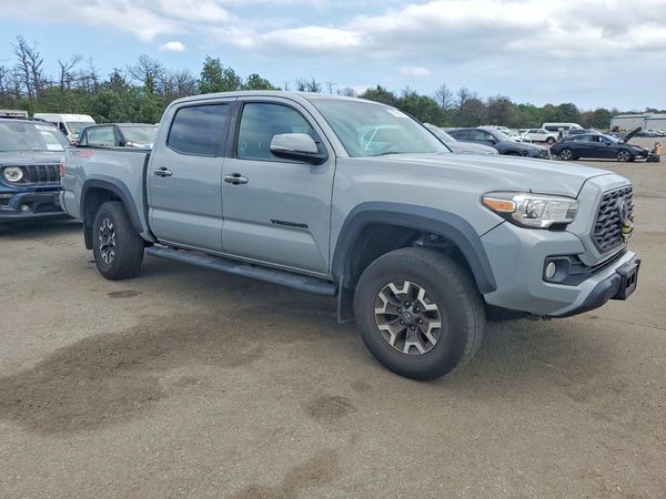 2020 TOYOTA TACOMA SR5