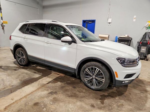 2018 VOLKSWAGEN TIGUAN 4Motion SEL Premium