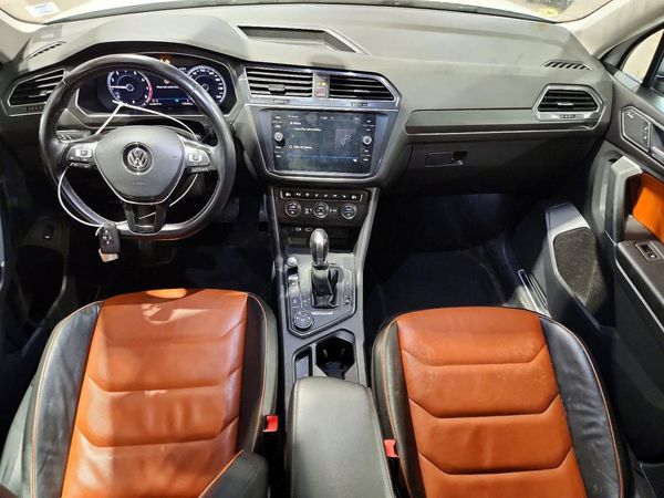 2018 VOLKSWAGEN TIGUAN 4Motion SEL Premium