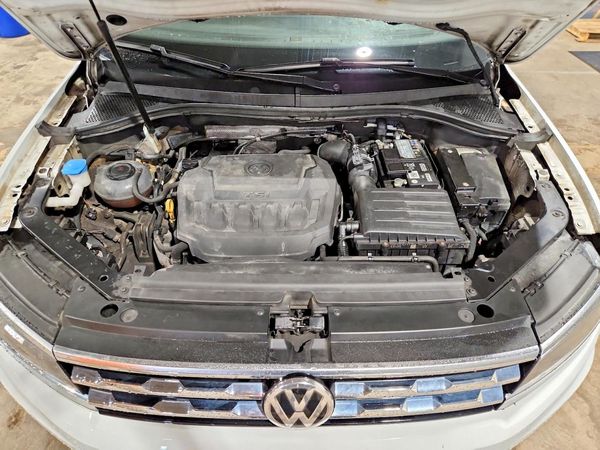 2018 VOLKSWAGEN TIGUAN 4Motion SEL Premium