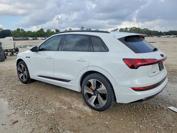 2023 AUDI E-TRON