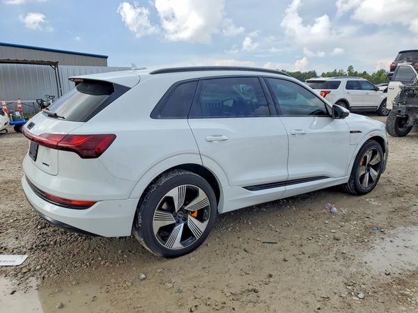 2023 AUDI E-TRON