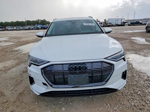 2023 AUDI E-TRON