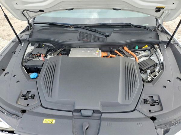 2023 AUDI E-TRON